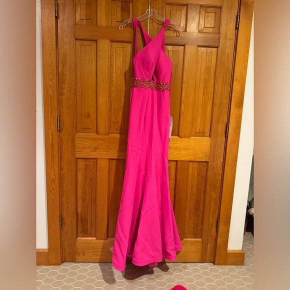 Forever Unique Dress - Picture 3 of 7